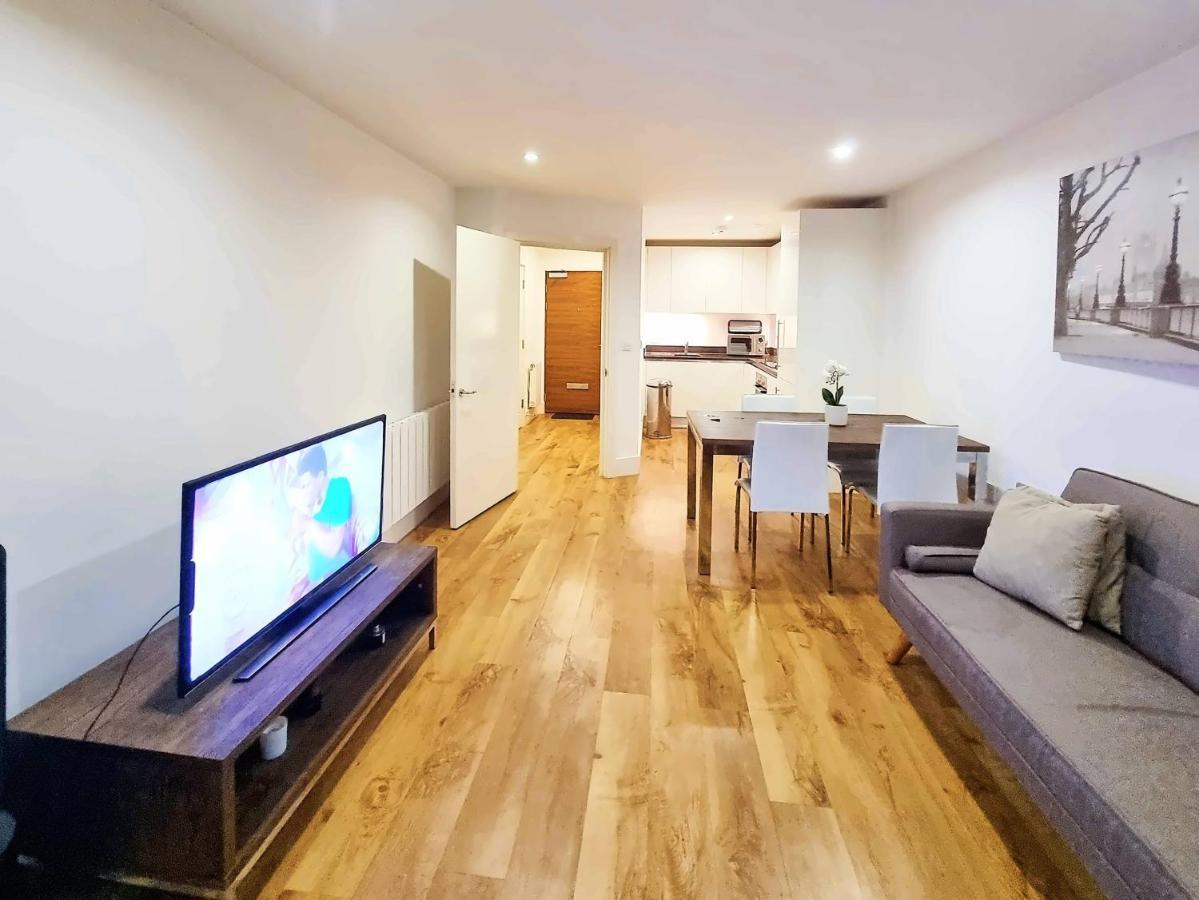 Your Riverside Home 2 With Private Balcony Londres Exterior foto