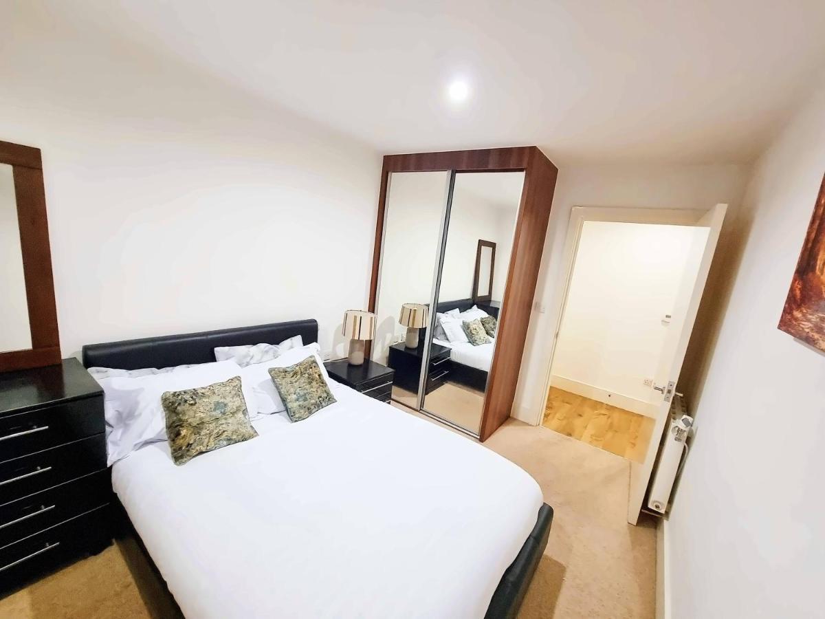 Your Riverside Home 2 With Private Balcony Londres Exterior foto